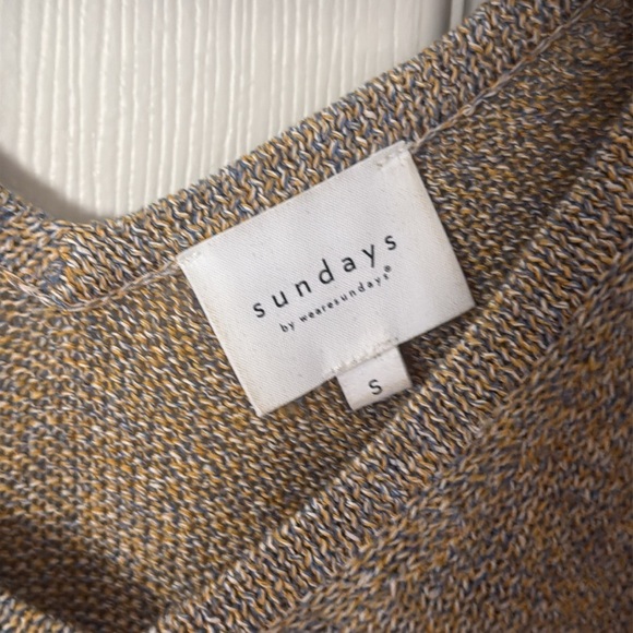 Blue yellow and white V-Neck crop Knit Top sundays size small - Picture 2 of 3